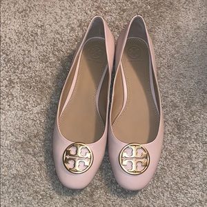 Tory Burch Chelsea flats with small heel